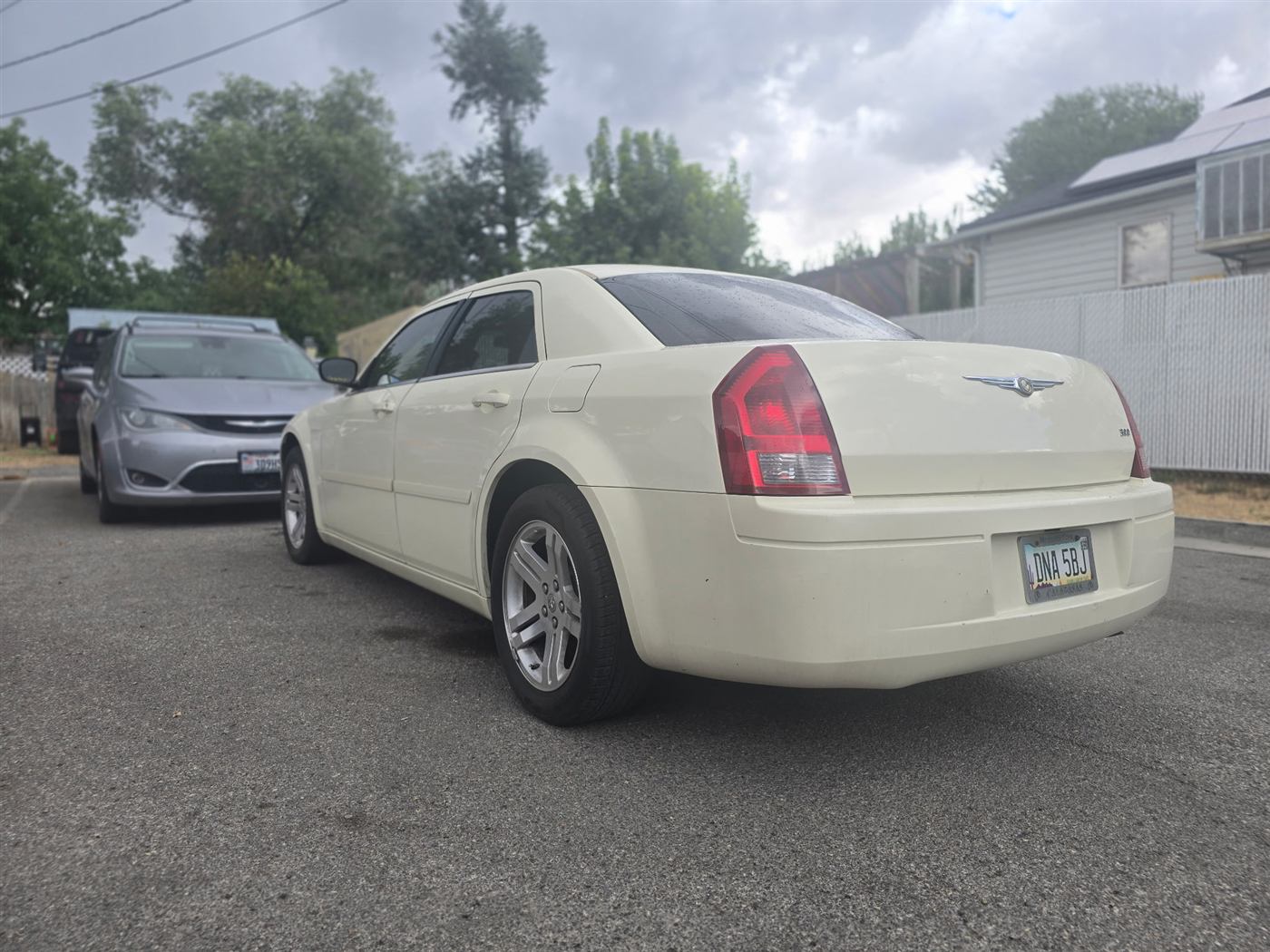 2006 Chrysler 300 rear driver side